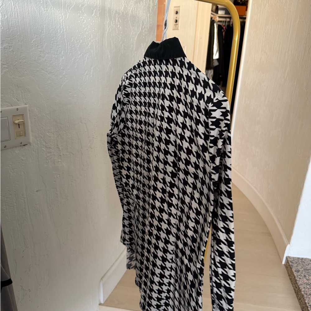 Black and White Houndstooth Blouse - Picture 2 of 3
